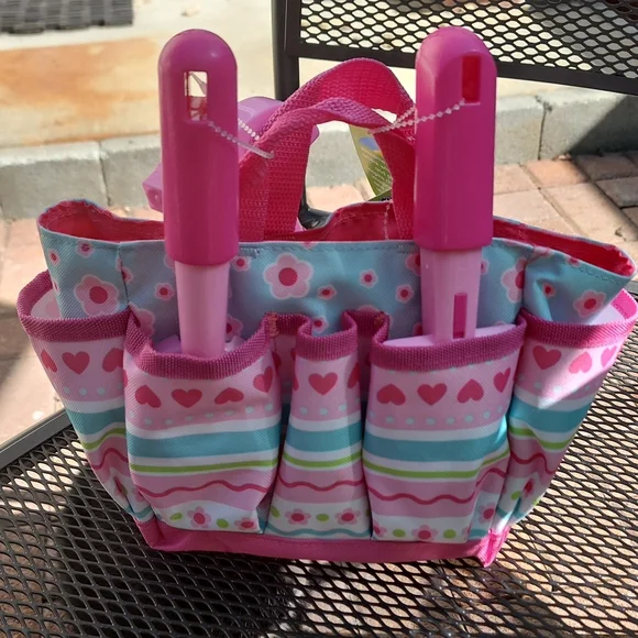 Melissa and Doug gardening tote - Picture 5 of 8